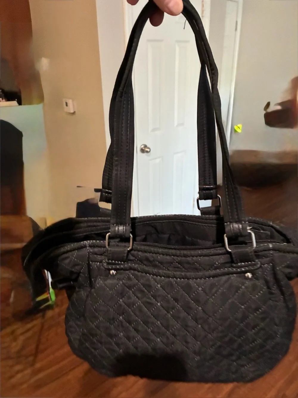 Black Vera Bradley Bag. 2 outside Pockets, 3 inside. NWOT.